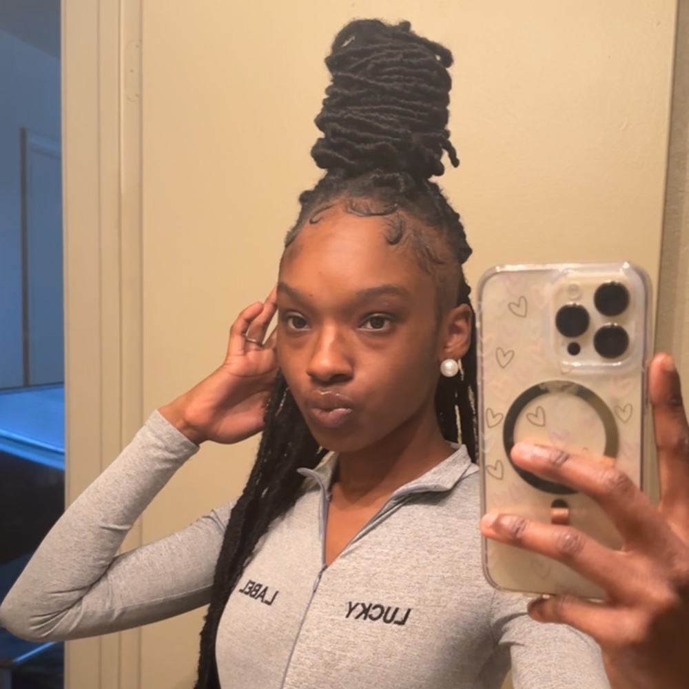 Meet your Posher, Jameika